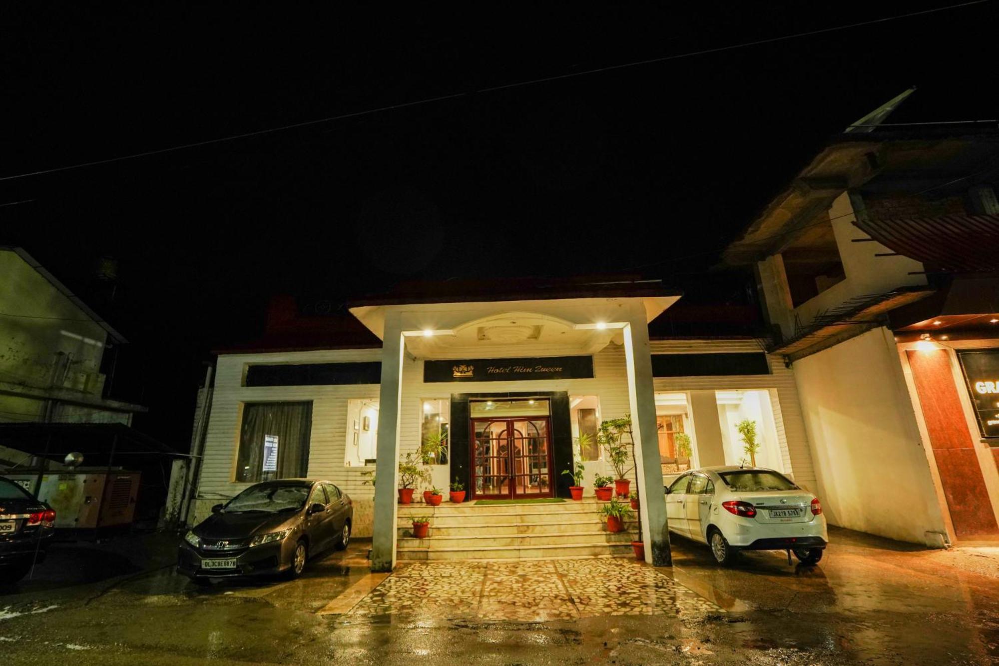 Grand Him Queen Ac Centralized Dharamshala Extérieur photo