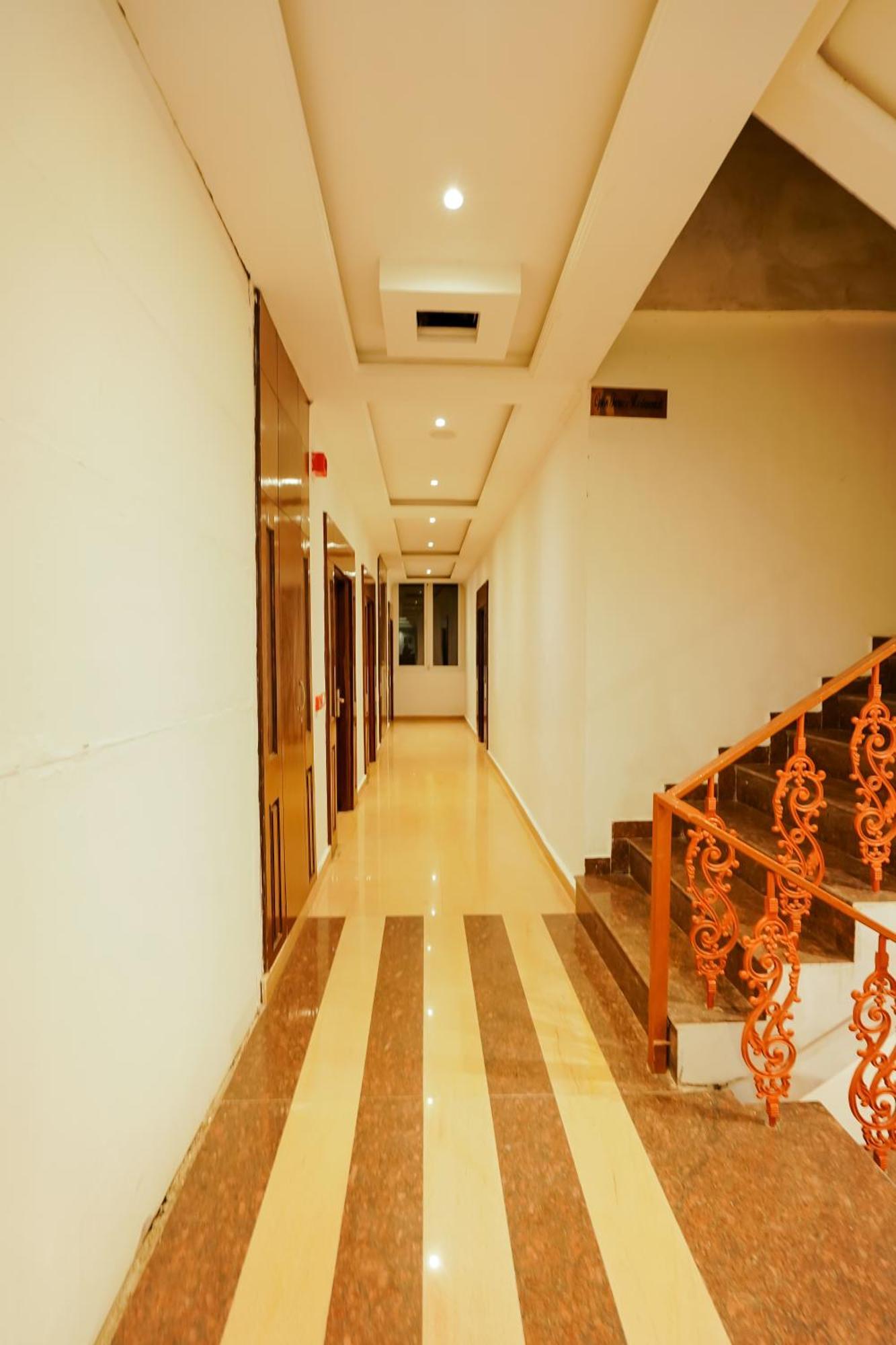 Grand Him Queen Ac Centralized Dharamshala Extérieur photo